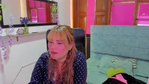 Snapshot of julieta_star69 chatting on 4, 4, 2026 julieta_star69 online show from 4, 4, 2026