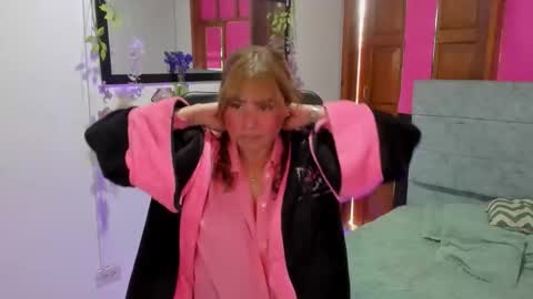 Snapshot of julieta_star69 chatting on 15, 4, 2026 julieta_star69 online show from 15, 4, 2026