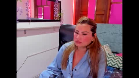 Snapshot of julieta_star69 chatting on 1, 5, 2026 julieta_star69 online show from 1, 5, 2026