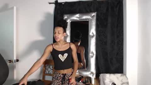 Snapshot of julieta_swet chatting on 23, 10, 2025 JULIETA online show from 23, 10, 2025