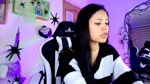 Snapshot of julietaa1_ chatting on 26, 10, 2025 juli online show from 26, 10, 2025