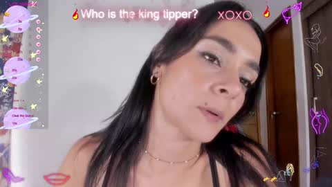 serafelle online show from 5, 1, 2025