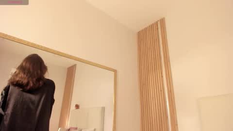 Juliana online show from 25, 10, 2025