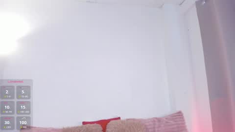 Snapshot of julieth1_ chatting on 23, 6, 2026 . online show from 23, 6, 2026
