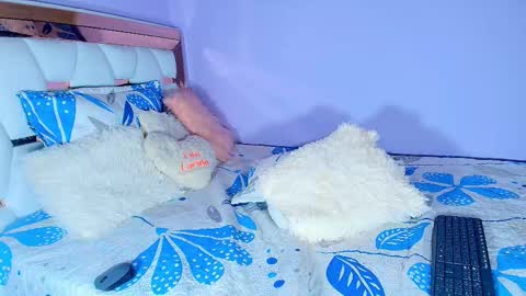 julieth rossi online show from 18, 9, 2025