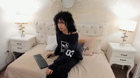 julietta    online show from 23, 3, 2026