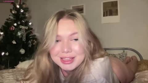 Snapshot of juliexoxxo chatting on 6, 1, 2026 Julie online show from 6, 1, 2026