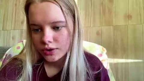 Snapshot of juligwartney chatting on 24, 6, 2026 Malin online show from 24, 6, 2026