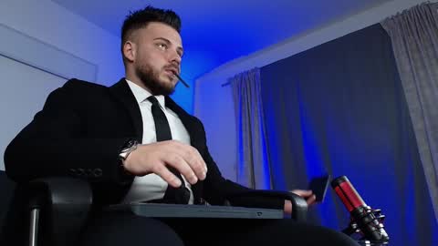 JULiUS   online show from 27, 1, 2025