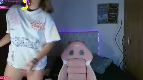 jullianapriv_ online show from 15, 9, 2025