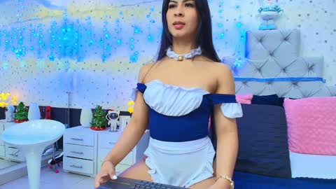 Julieta Reyes   online show from 28, 12, 2024