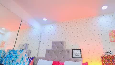 Julieta Reyes   online show from 22, 9, 2025