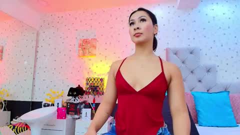 Julieta Reyes   online show from 7, 2, 2026