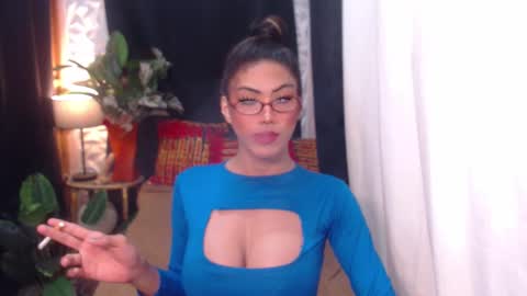 jullimiller online show from 6, 1, 2025