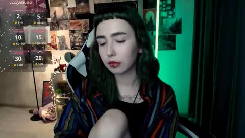 Baroness Von Cringe online show from 17, 10, 2025