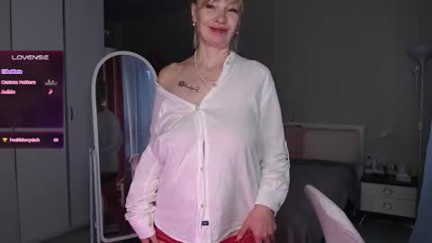 Julia online show from 6, 11, 2025