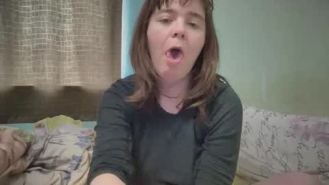 Snapshot of juna_cute chatting on 5, 3, 2025 Juna inclusive online show from 5, 3, 2025