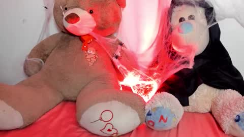 Snapshot of junbootix chatting on 13, 10, 2025 ANGELINA indepen camgrl online show from 13, 10, 2025