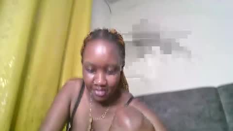 Snapshot of junebeiby chatting on 3, 4, 2026 queen online show from 3, 4, 2026