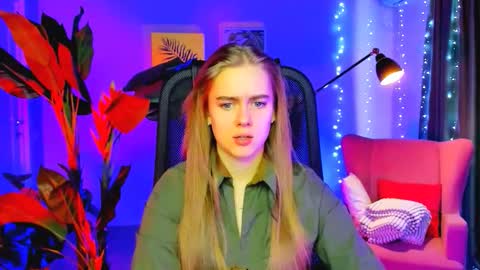 Snapshot of junewoods chatting on 23, 2, 2026 junewoods online show from 23, 2, 2026