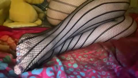 Juniper Darling  online show from 15, 4, 2026