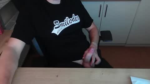 junk2711 online show from 30, 9, 2025