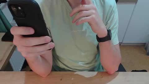 junk2711 online show from 10, 4, 2026