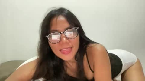 junovaughn online show from 9, 5, 2026