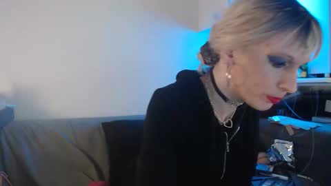 jussijustmust online show from 5, 2, 2026