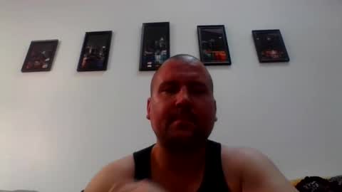 Snapshot of just1more5 chatting on 11, 10, 2025 just1more5 online show from 11, 10, 2025