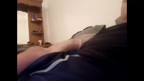 Snapshot of just1more5 chatting on 23, 11, 2025 just1more5 online show from 23, 11, 2025