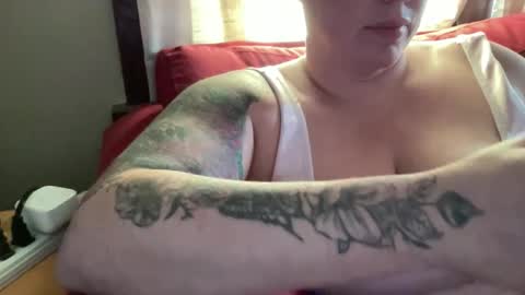 Snapshot of just4you101 chatting on 17, 10, 2025 Flirty influncer online show from 17, 10, 2025