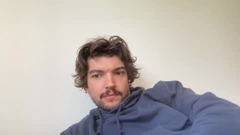 just_a_guy_with_a_big_cock online show from 24, 10, 2025