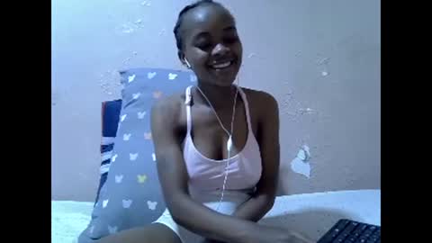 Snapshot of just_nuru chatting on 15, 12, 2024 just_nuru online show from 15, 12, 2024