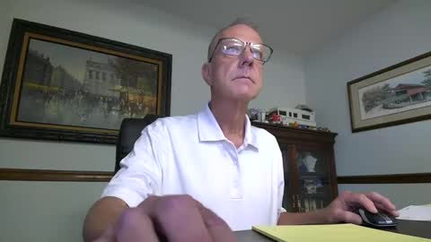 Snapshot of justadad4u chatting on 15, 9, 2025 justadad4u online show from 15, 9, 2025