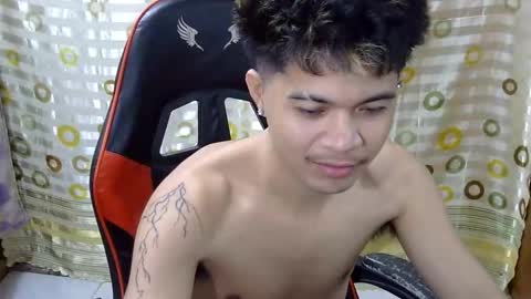 justcallme_jayvhen online show from 9, 2, 2026