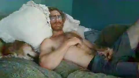 justin_beaver84 online show from 25, 5, 2026