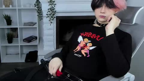 JUSTIN online show from 9, 10, 2025