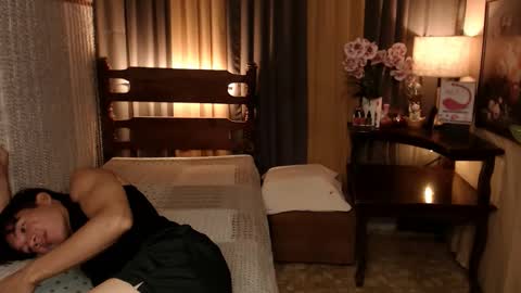 justine_hunk online show from 31, 12, 2024