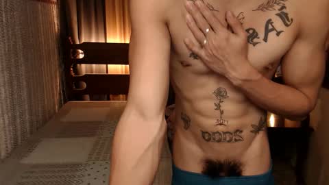 justine_hunk online show from 3, 2, 2025