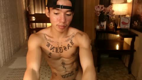justine_hunk online show from 9, 3, 2025