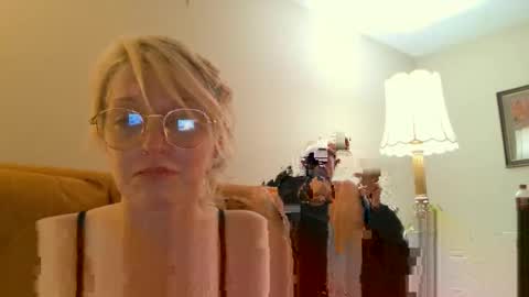 June Bug online show from 13, 10, 2025