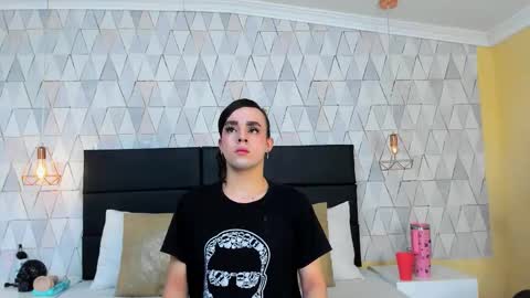 Justine online show from 17, 12, 2025