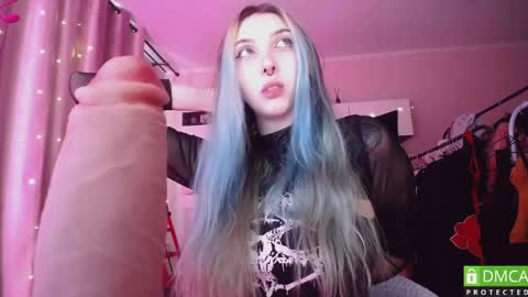 justmeowgirl online show from 13, 5, 2026