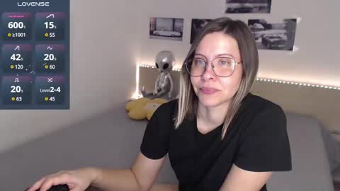 Julie online show from 28, 1, 2025