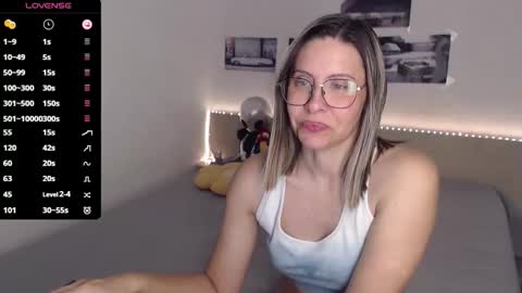 Julie online show from 11, 9, 2025