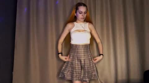 Snapshot of justprettygirl chatting on 8, 10, 2025 Lina online show from 8, 10, 2025