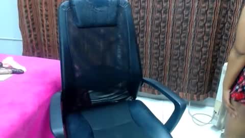Snapshot of jusybee chatting on 15, 4, 2026 jusybee online show from 15, 4, 2026