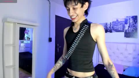 juuli_ross_ online show from 9, 2, 2026