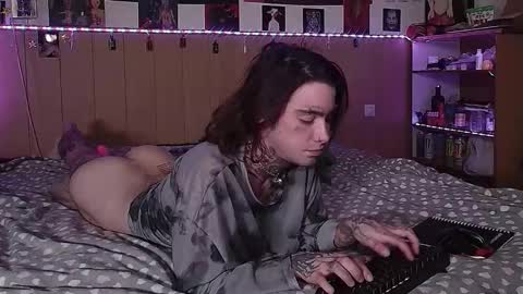 Snapshot of juuzou_kit chatting on 11, 3, 2026 Juuzou hehim u can call me Juz online show from 11, 3, 2026